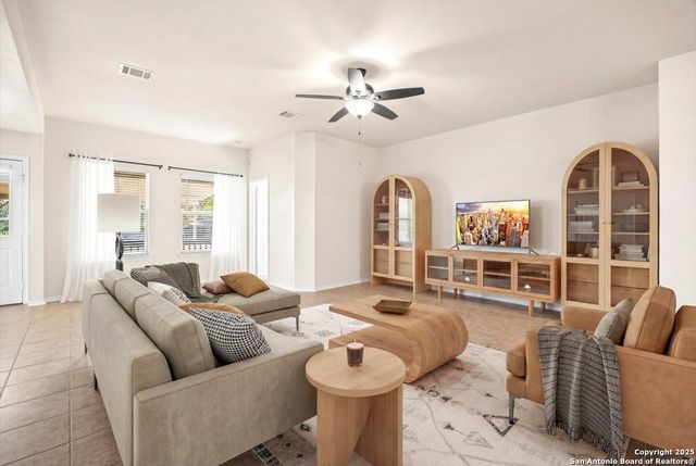 15802 Delaware, Selma, TX 78154