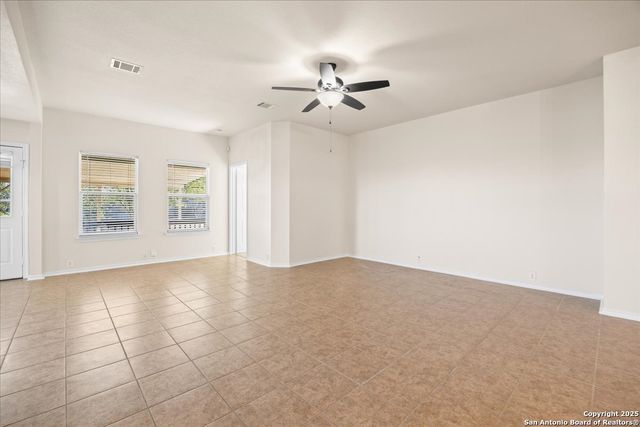 15802 Delaware, Selma, TX 78154