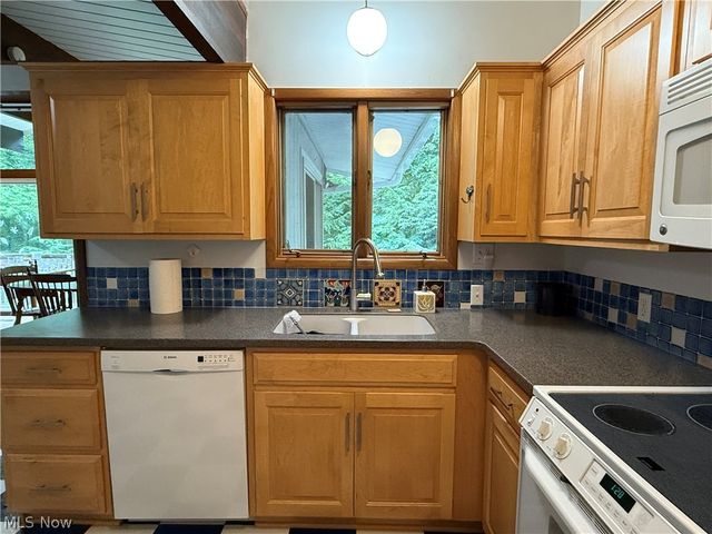 126 Stony Creek Drive, Millersburg, OH 44654