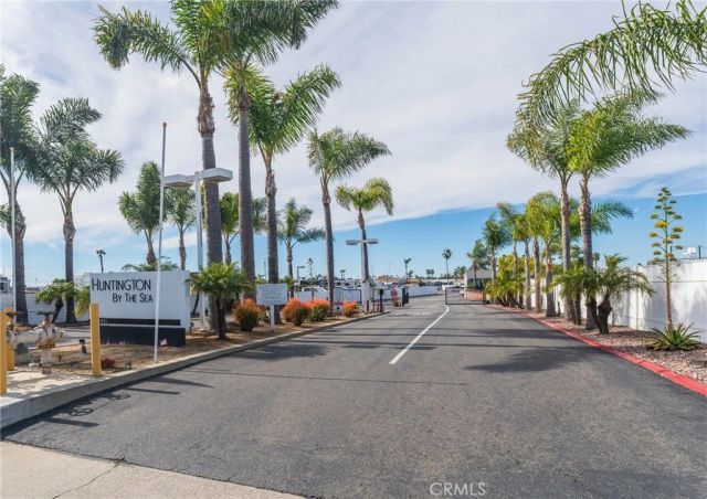 21851 Newland 214, Huntington Beach, CA 92646