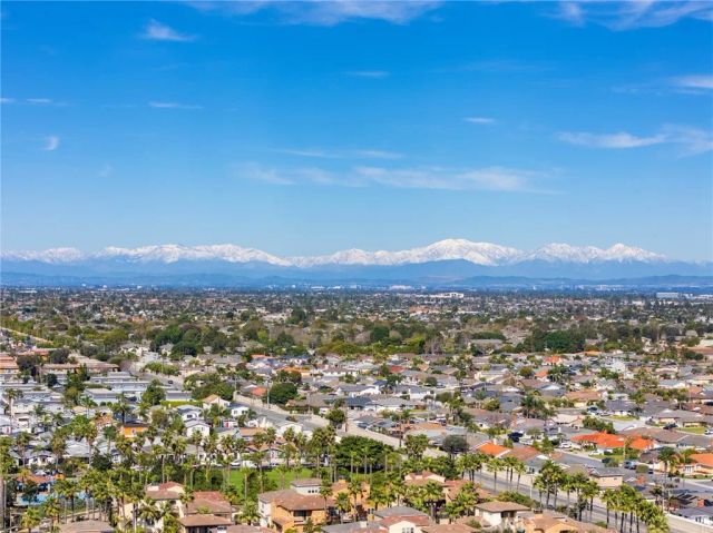 21851 Newland 214, Huntington Beach, CA 92646