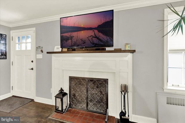 102 HIGH ST, Reading, PA 19606