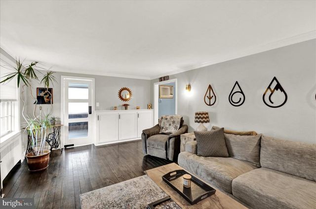 102 HIGH ST, Reading, PA 19606