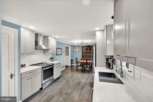 102 HIGH ST, Reading, PA 19606