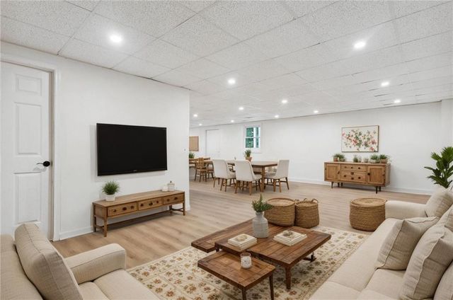 383 Oakridge Drive, Cartersville, GA 30121