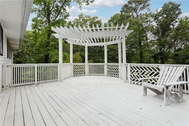 383 Oakridge Drive, Cartersville, GA 30121