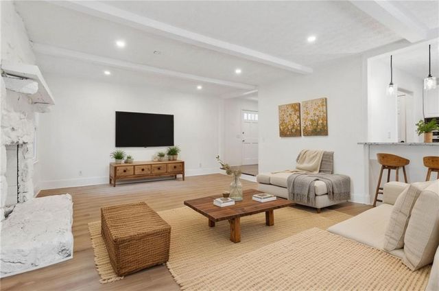 383 Oakridge Drive, Cartersville, GA 30121