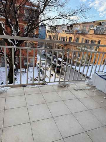 3216 137th Street 3B, Flushing, NY 11354