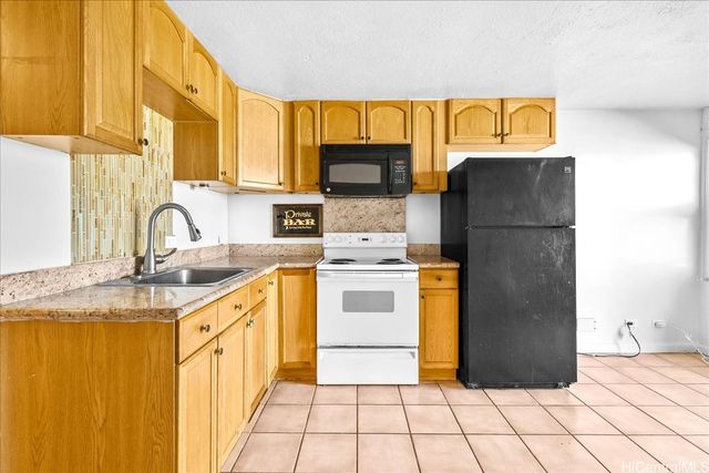 85-175 Farrington Highway C110, Waianae, HI 96792