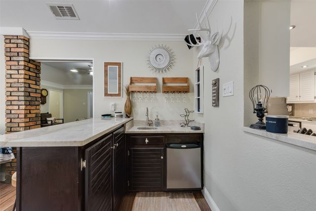 812 Cherlynne Drive, Cedar Hill, TX 75104