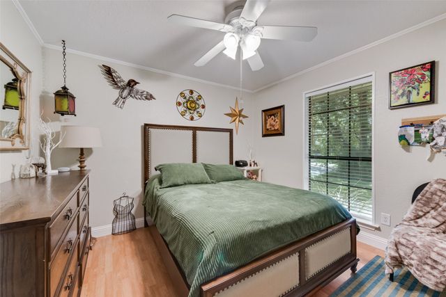 812 Cherlynne Drive, Cedar Hill, TX 75104