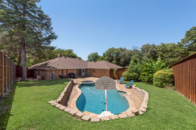 812 Cherlynne Drive, Cedar Hill, TX 75104