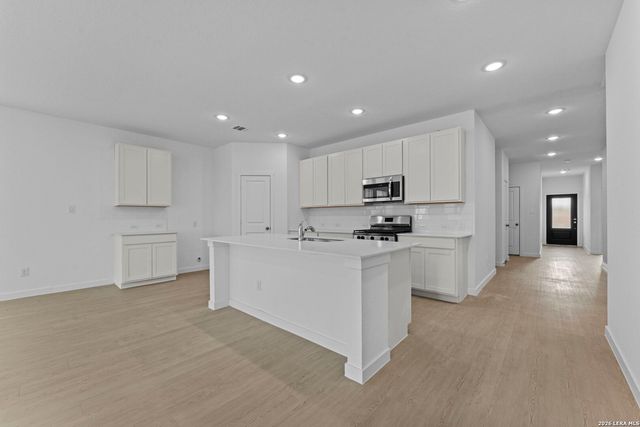 2319 Fort Davis Pass, Marion, TX 78124