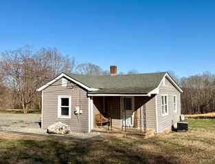 137 Higginbotham Creek Road, Amherst, VA 24521