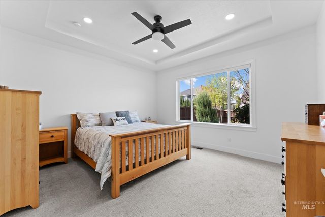 6859 N Maplestone Ave, Meridian, ID 83646