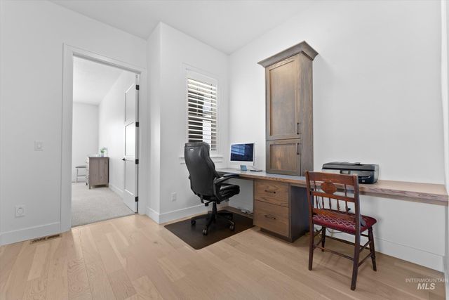 6859 N Maplestone Ave, Meridian, ID 83646