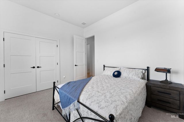 6859 N Maplestone Ave, Meridian, ID 83646