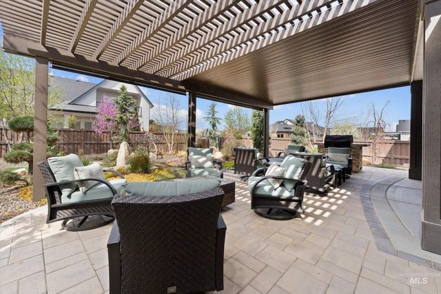 6859 N Maplestone Ave, Meridian, ID 83646