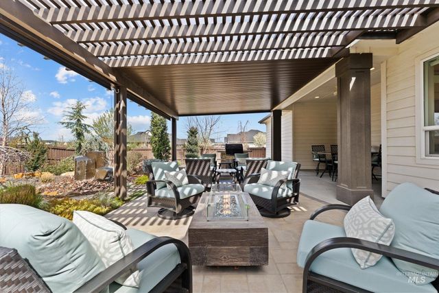 6859 N Maplestone Ave, Meridian, ID 83646