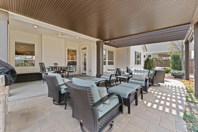 6859 N Maplestone Ave, Meridian, ID 83646