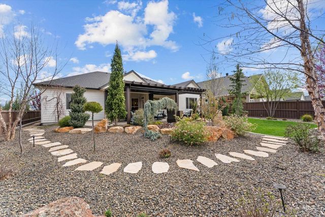 6859 N Maplestone Ave, Meridian, ID 83646