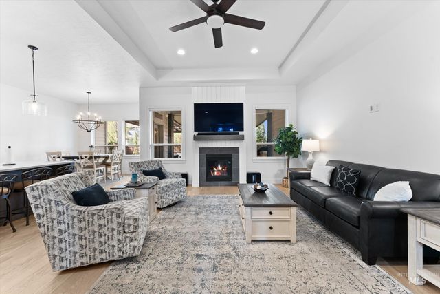 6859 N Maplestone Ave, Meridian, ID 83646