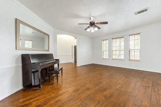 14506 Wadlington Drive, Houston, TX 77044