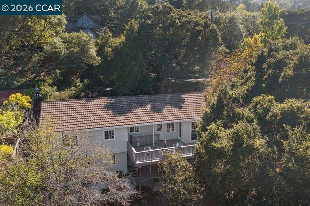 358 El Toyonal, Orinda, CA 94563