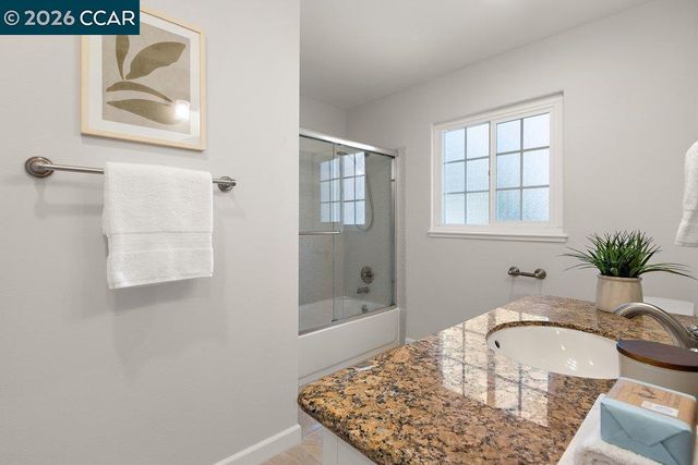 358 El Toyonal, Orinda, CA 94563