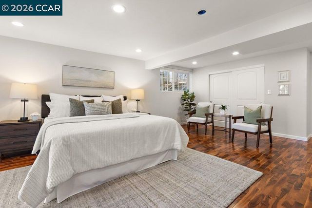 358 El Toyonal, Orinda, CA 94563