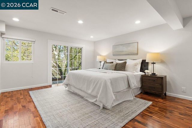 358 El Toyonal, Orinda, CA 94563