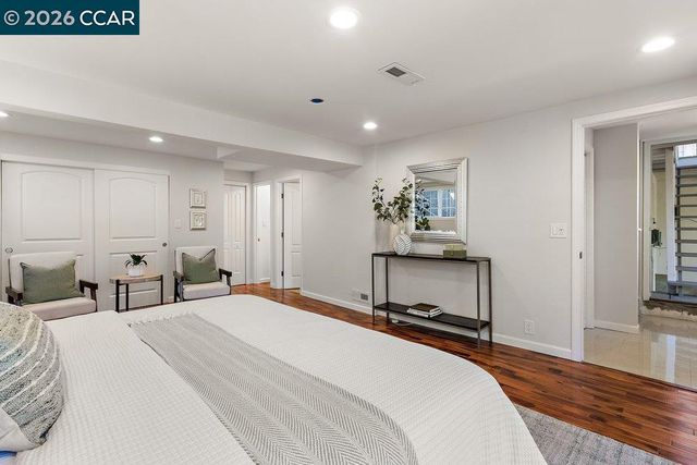 358 El Toyonal, Orinda, CA 94563
