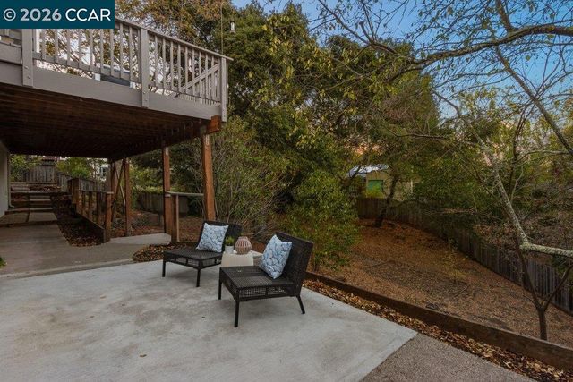 358 El Toyonal, Orinda, CA 94563
