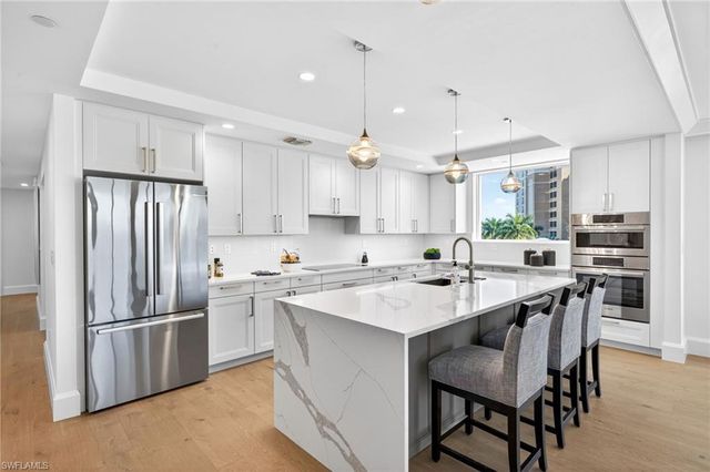4142 Bay Beach LN 301, Fort Myers Beach, FL 33931