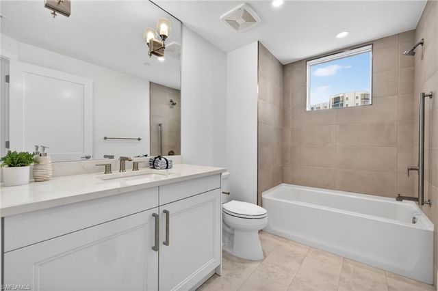 4142 Bay Beach LN 301, Fort Myers Beach, FL 33931