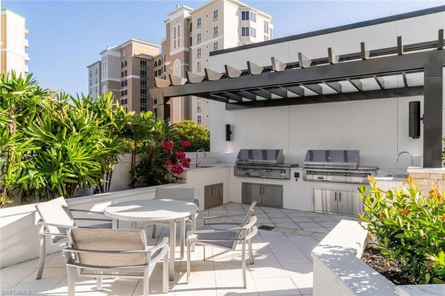 4142 Bay Beach LN 301, Fort Myers Beach, FL 33931
