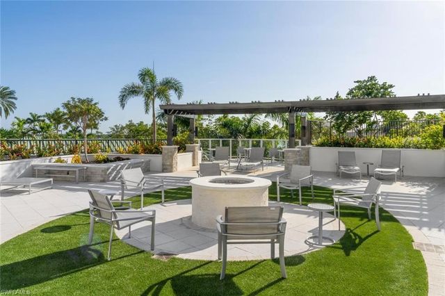 4142 Bay Beach LN 301, Fort Myers Beach, FL 33931