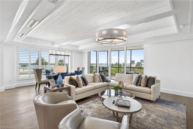 4142 Bay Beach LN 301, Fort Myers Beach, FL 33931