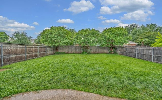 201 Edinburgh, Waco, TX 76712