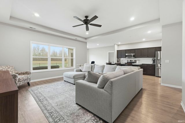 4051 Shadowood Lakes Trail, Fort Wayne, IN 46818