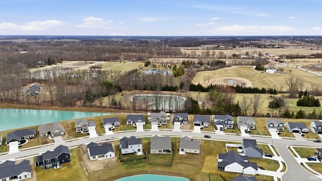 4051 Shadowood Lakes Trail, Fort Wayne, IN 46818