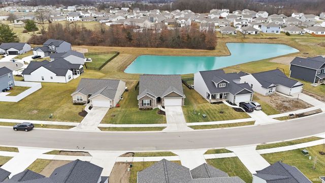 4051 Shadowood Lakes Trail, Fort Wayne, IN 46818