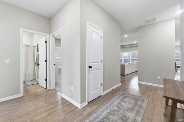 4051 Shadowood Lakes Trail, Fort Wayne, IN 46818