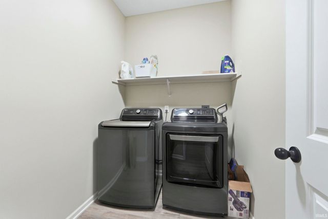 4051 Shadowood Lakes Trail, Fort Wayne, IN 46818