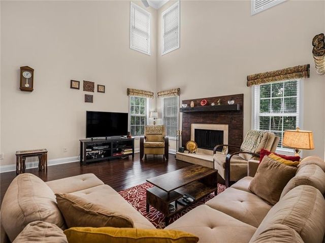4564 Austin Hills Drive, Suwanee, GA 30024