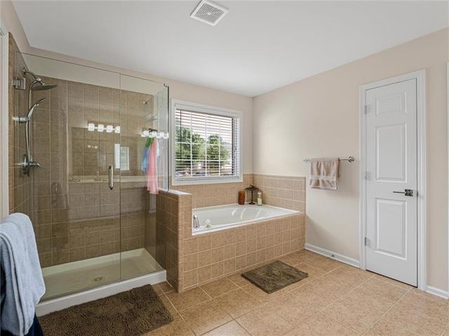 4564 Austin Hills Drive, Suwanee, GA 30024