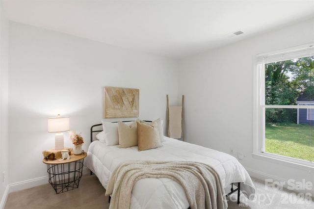 9418 Split Rail Lane, Charlotte, NC 28227