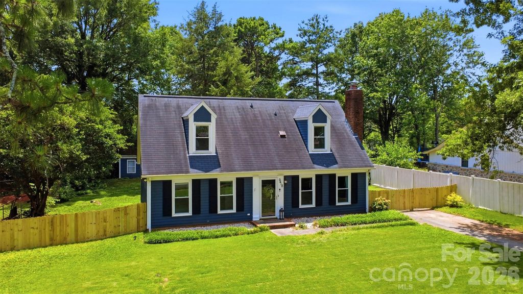 9418 Split Rail Lane, Charlotte, NC 28227