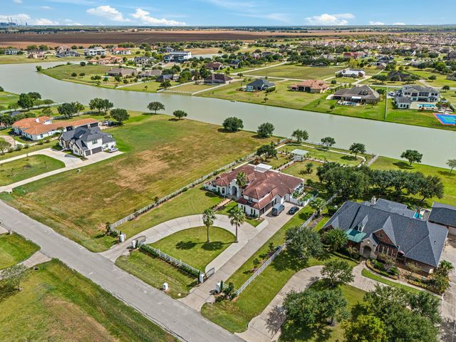 5818 Sagamore Bay Lane, Richmond, TX 77469
