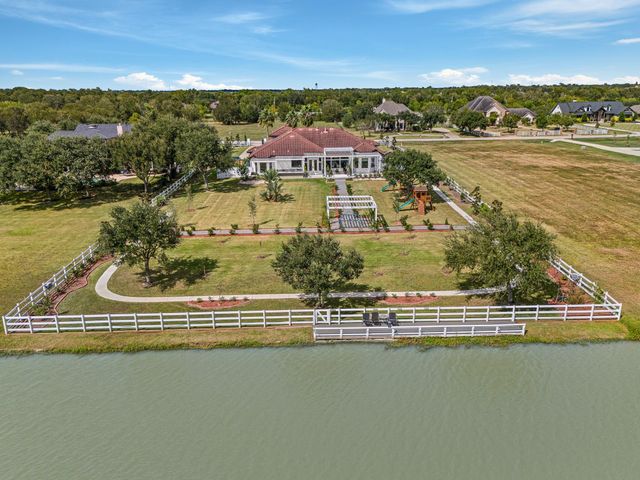 5818 Sagamore Bay Lane, Richmond, TX 77469